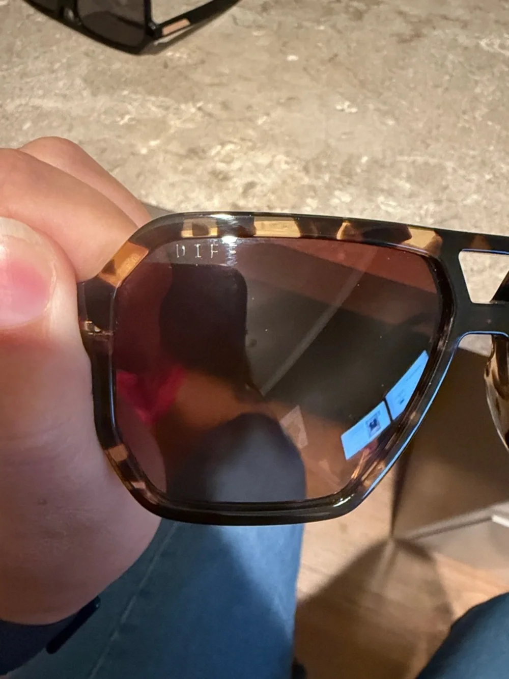 DIFF Cameron Sunglasses - Picture 2 of 4